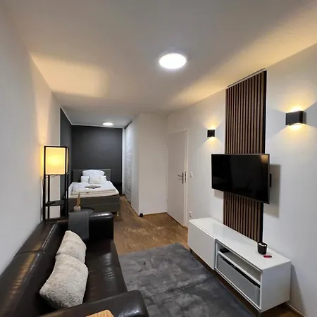 Medienhafen Direkt Am Zentrum