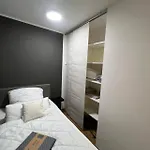 Medienhafen Direkt Am Zentrum Apartman Düsseldorf