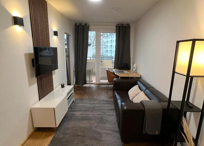 Medienhafen Direkt Am Zentrum Düsseldorf